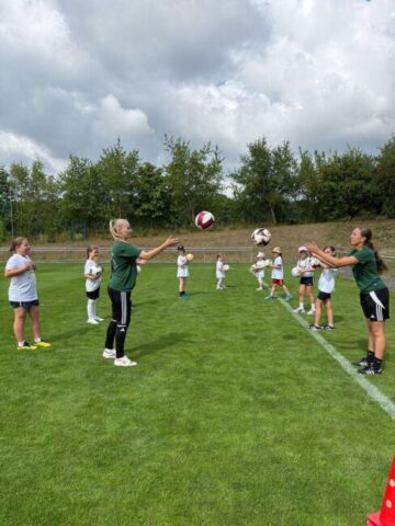 Mädchenpower am Sonnenhügel – ein Tag ganz im Zeichen des Fußballs