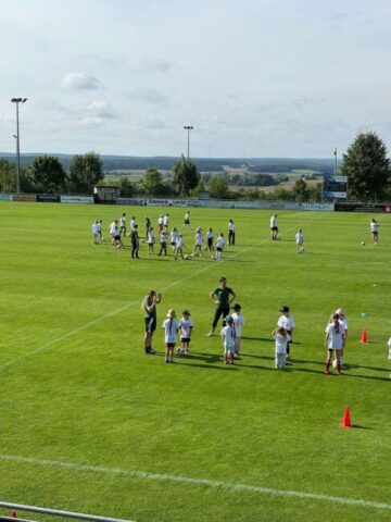 Mädchenpower am Sonnenhügel – ein Tag ganz im Zeichen des Fußballs